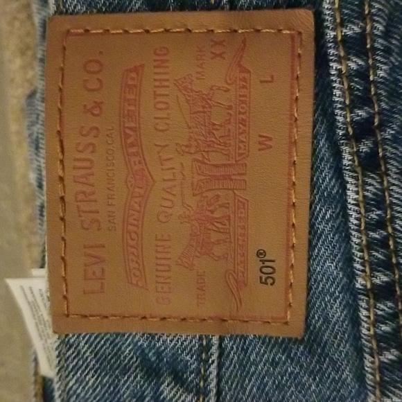 Levi 501 - Picture 2 of 4